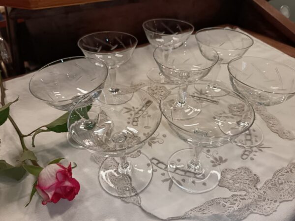 8 coupes à Champagne