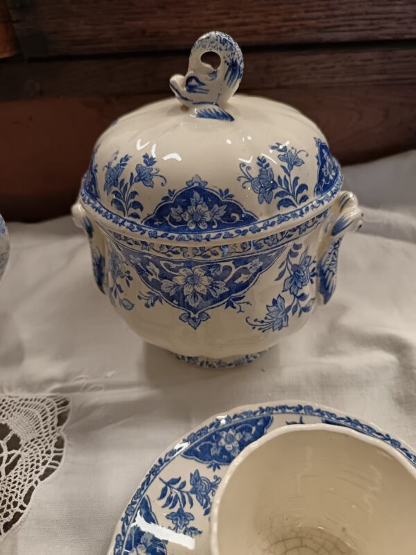 Service à café en faïence de Gien modèle Delft Bleu