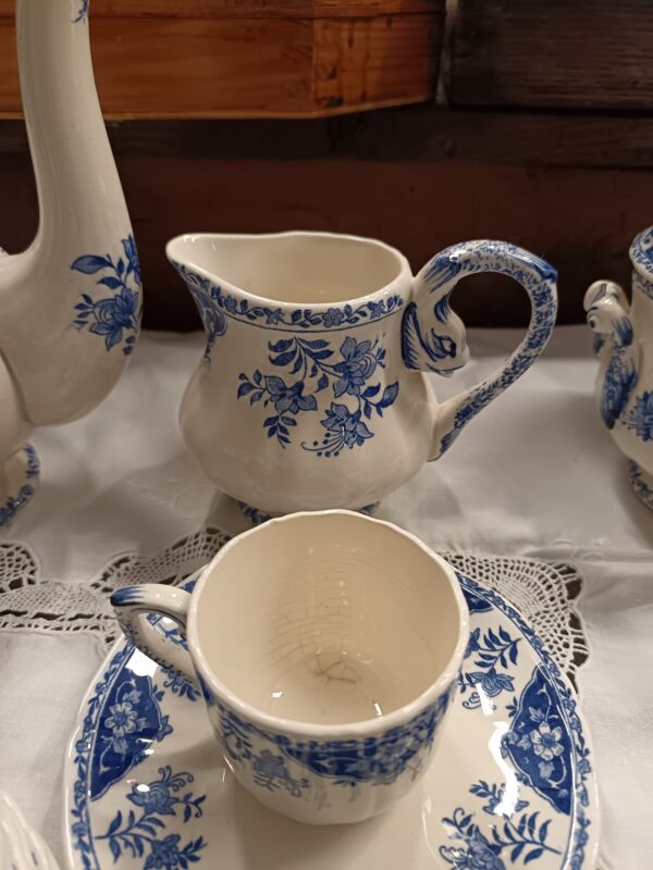 Service à café en faïence de Gien modèle Delft Bleu