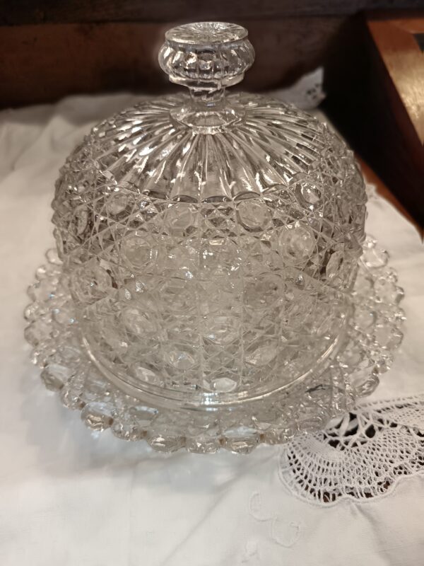 Cloche à fromage Baccarat Modèle Diamants pierreries