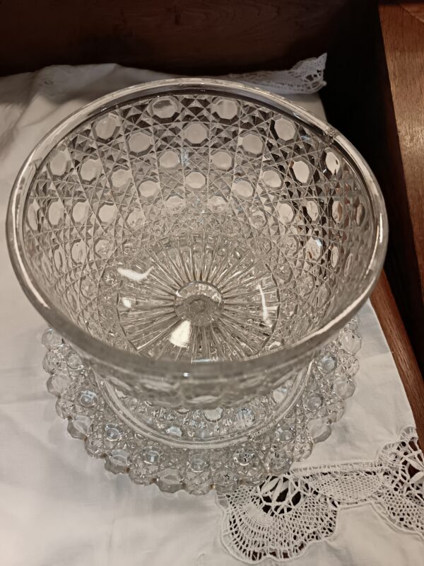 Cloche à fromage Baccarat Modèle Diamants pierreries