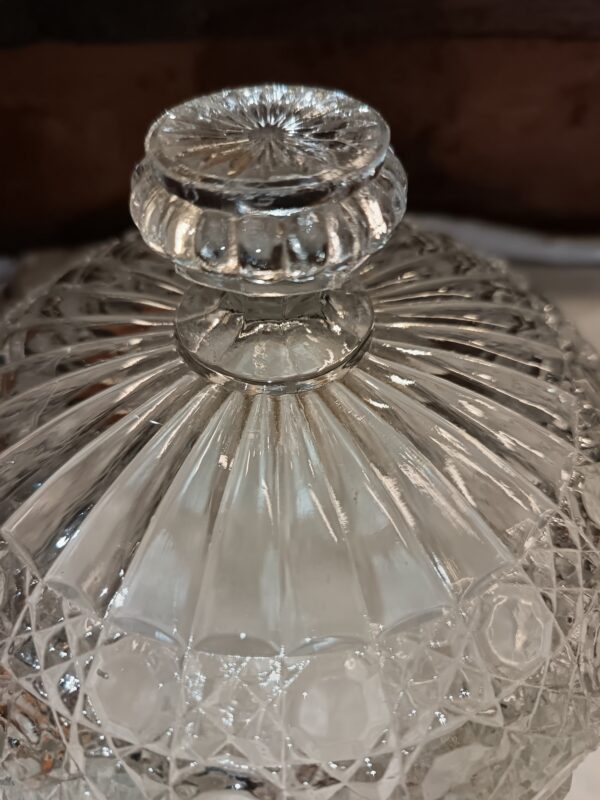 Cloche à fromage Baccarat Modèle Diamants pierreries