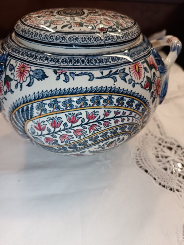 Pot couvert Gien modèle Cachemire