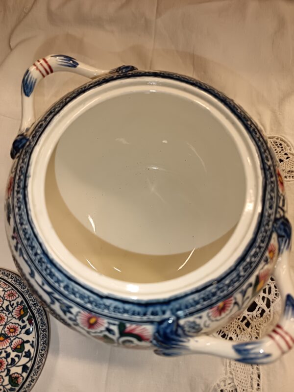 Pot couvert Gien modèle Cachemire