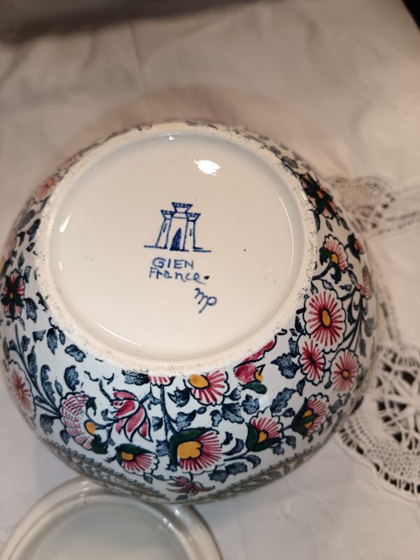 Pot couvert Gien modèle Cachemire