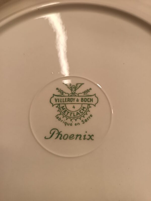 10 assiettes plates Villeroy et Boch modèle Phoenix diam 23 Fabriquées en Sarre