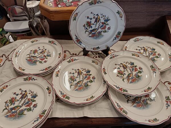 10 assiettes plates Villeroy et Boch modèle Phoenix diam 23 Fabriquées en Sarre